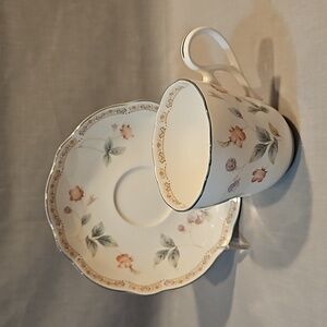 NEW Noritake Harris Grove 9415 Cup & Saucer